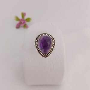 Anillo con piedra amatista