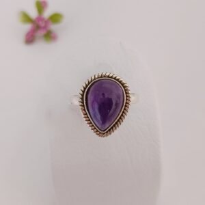 Anillo con piedra amatista