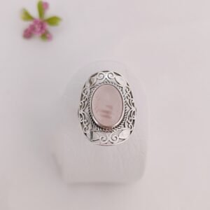 Anillo con cuarzo rosa
