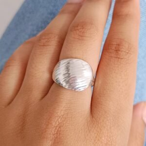 Anillo gota texturada