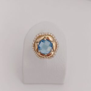 Anillo de rosa con circonia azul