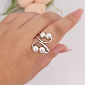 Anillo de mariposa abstracta