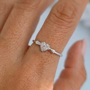 Anillo Corazón de circonias