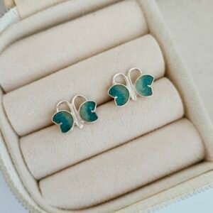 Aretes de mariposa con piedra natural