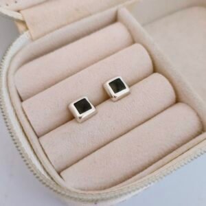 Aretes con lluvia de noche