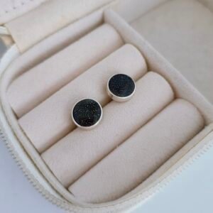 Aretes de lluvia de noche