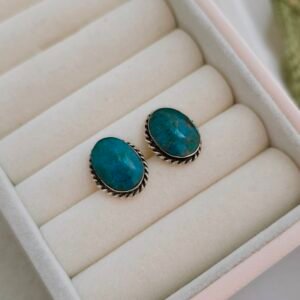 Aretes de piedra natural