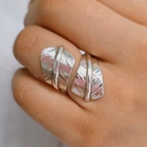 anillo de hojas