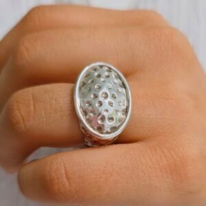 Anillo martillado