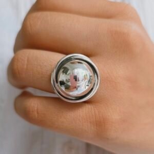 Anillo bola y plata quemada