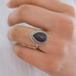 Anillo de gota piedra natural