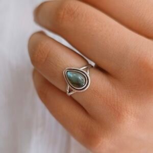 Anillo labradorita