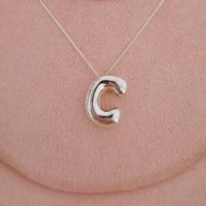 Cadena con inicial C