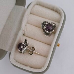 Aretes de flor y piedra amatista