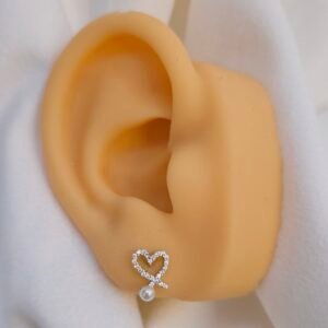 Aretes de corazón con perla