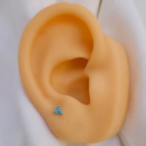 Arete de trebol turquesa