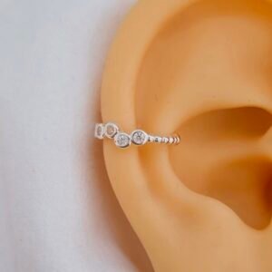 Earcuff de bolitas