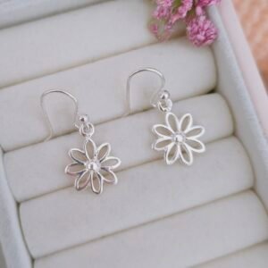 Aretes largos de flor
