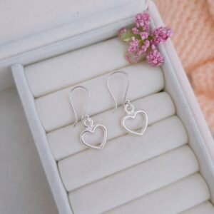 Aretes largos de corazón
