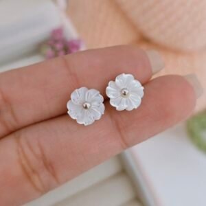 Aretes de magnolia