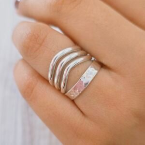 Anillo texturado