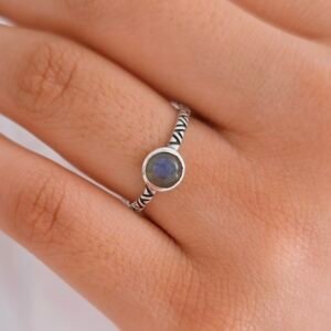 Anillo labradorita